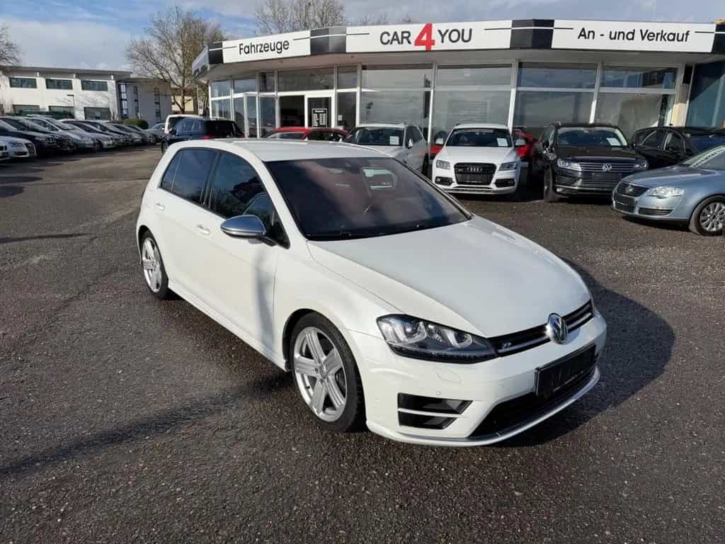 Volkswagen Golf VII Lim R 4Motion DSG LED Navi Kamera Leder 01/2017-photo-2