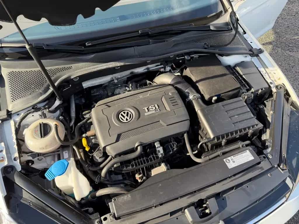 Volkswagen Golf VII Lim R 4Motion DSG LED Navi Kamera Leder 01/2017-photo-22