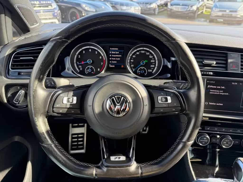 Volkswagen Golf VII Lim R 4Motion DSG LED Navi Kamera Leder 01/2017-photo-24