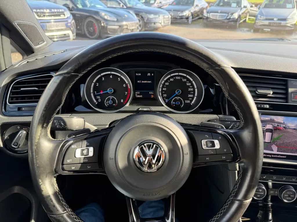 Volkswagen Golf VII Lim R 4Motion DSG LED Navi Kamera Leder 01/2017-photo-25