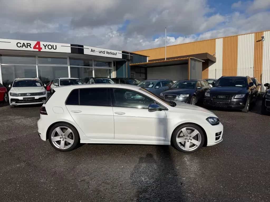 Volkswagen Golf VII Lim R 4Motion DSG LED Navi Kamera Leder 01/2017-photo-3