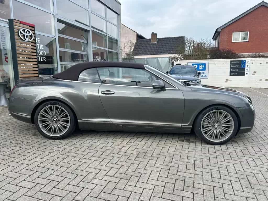 Bentley Continental GTC Speed 1. Hand Motor neu W12 DE 07/2010-photo-1