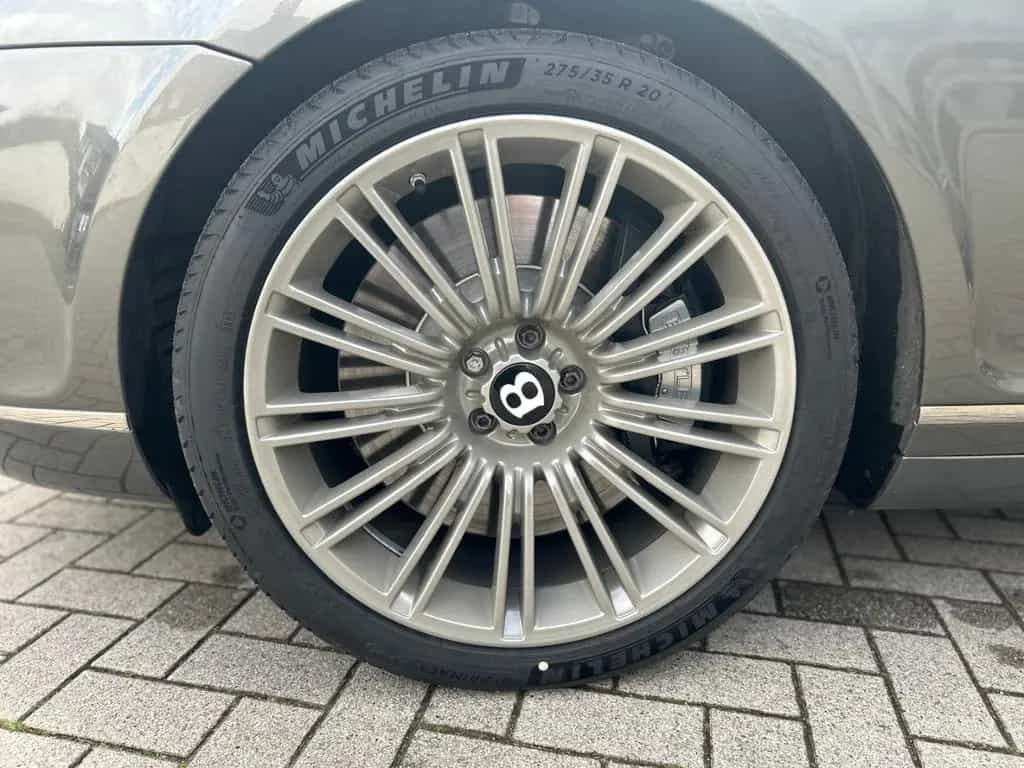 Bentley Continental GTC Speed 1. Hand Motor neu W12 DE 07/2010-photo-9