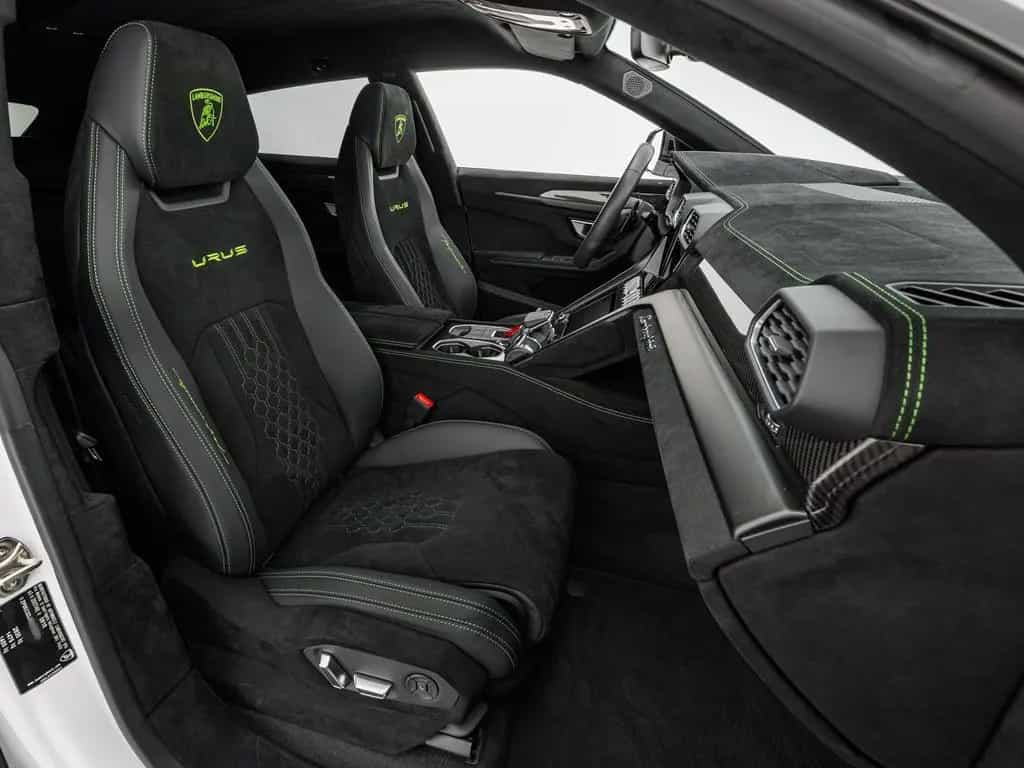 Lamborghini Urus Performante 11/2023-photo-13