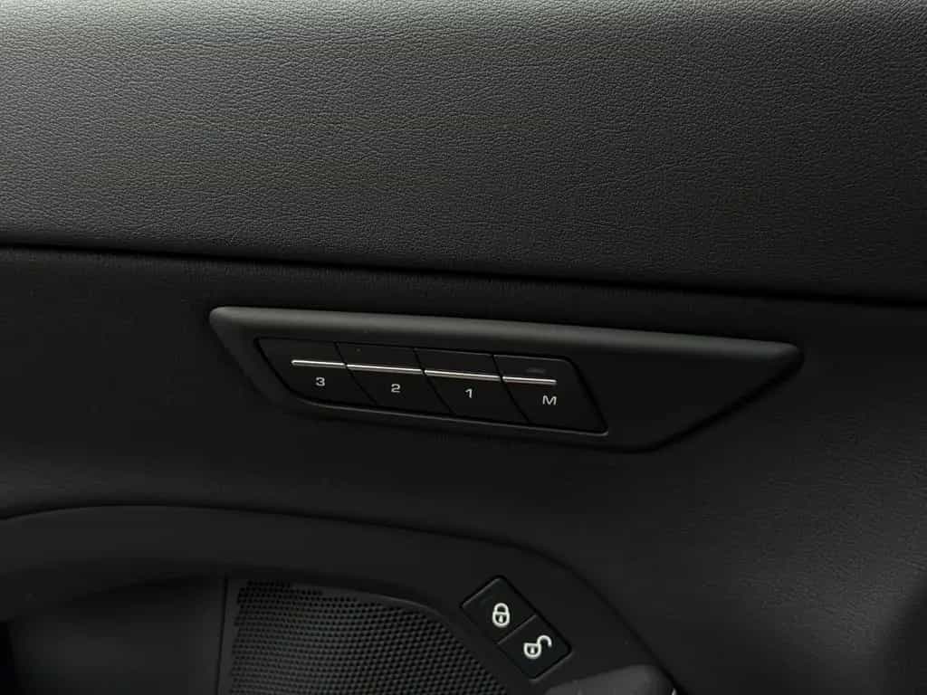 Jaguar E-Pace E-PACE R-Dynamic S AWD Aut 360°Kam Memory 02/2020-photo-14