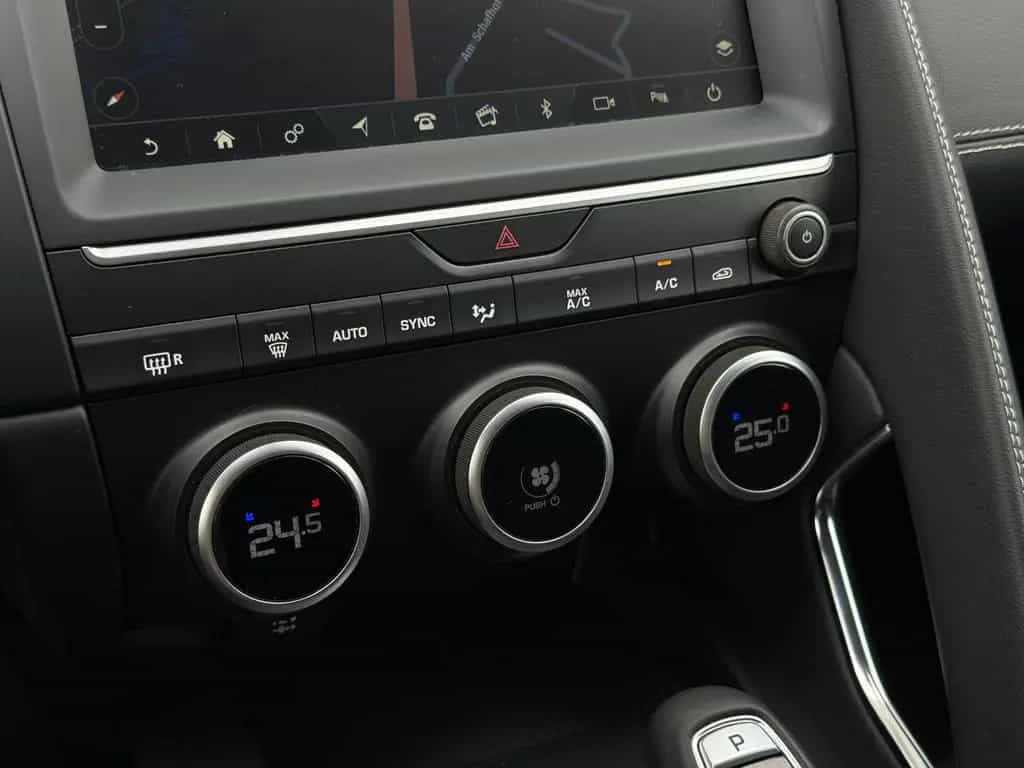 Jaguar E-Pace E-PACE R-Dynamic S AWD Aut 360°Kam Memory 02/2020-photo-25