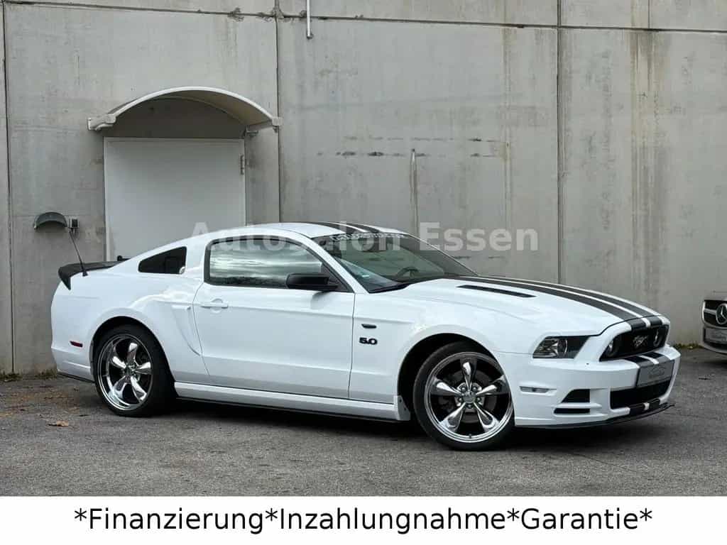 Ford Mustang 5.0 GT V8*Schalter*20 Zoll*Sportauspuff* 08/2014-photo-14