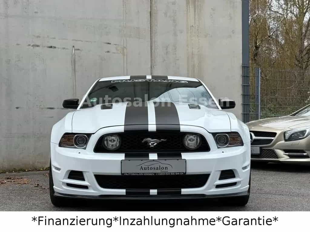 Ford Mustang 5.0 GT V8*Schalter*20 Zoll*Sportauspuff* 08/2014-photo-2