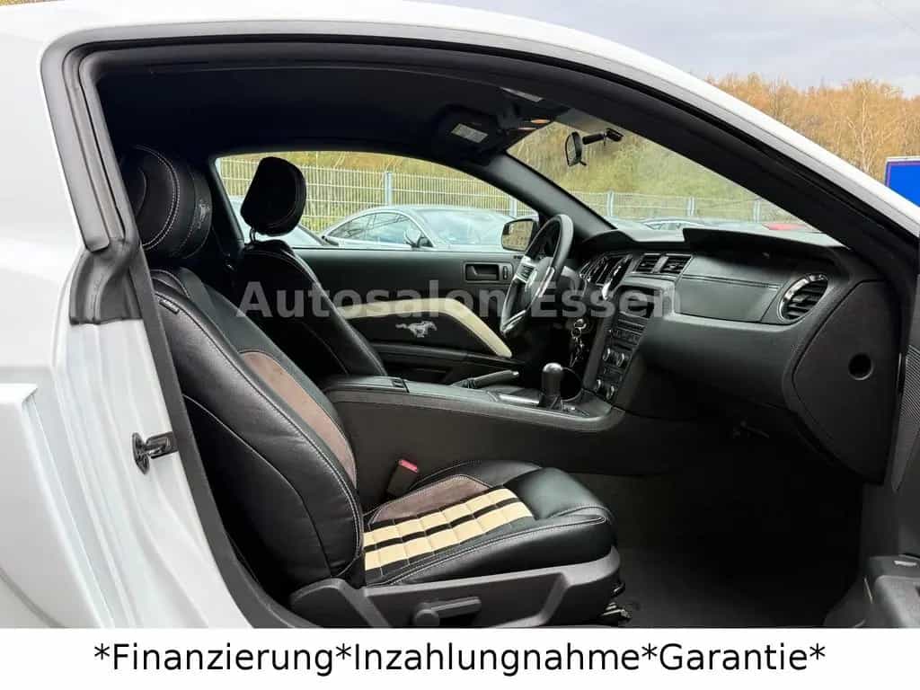 Ford Mustang 5.0 GT V8*Schalter*20 Zoll*Sportauspuff* 08/2014-photo-28