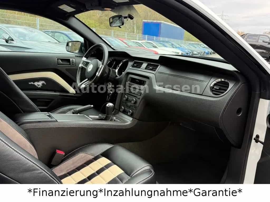 Ford Mustang 5.0 GT V8*Schalter*20 Zoll*Sportauspuff* 08/2014-photo-29