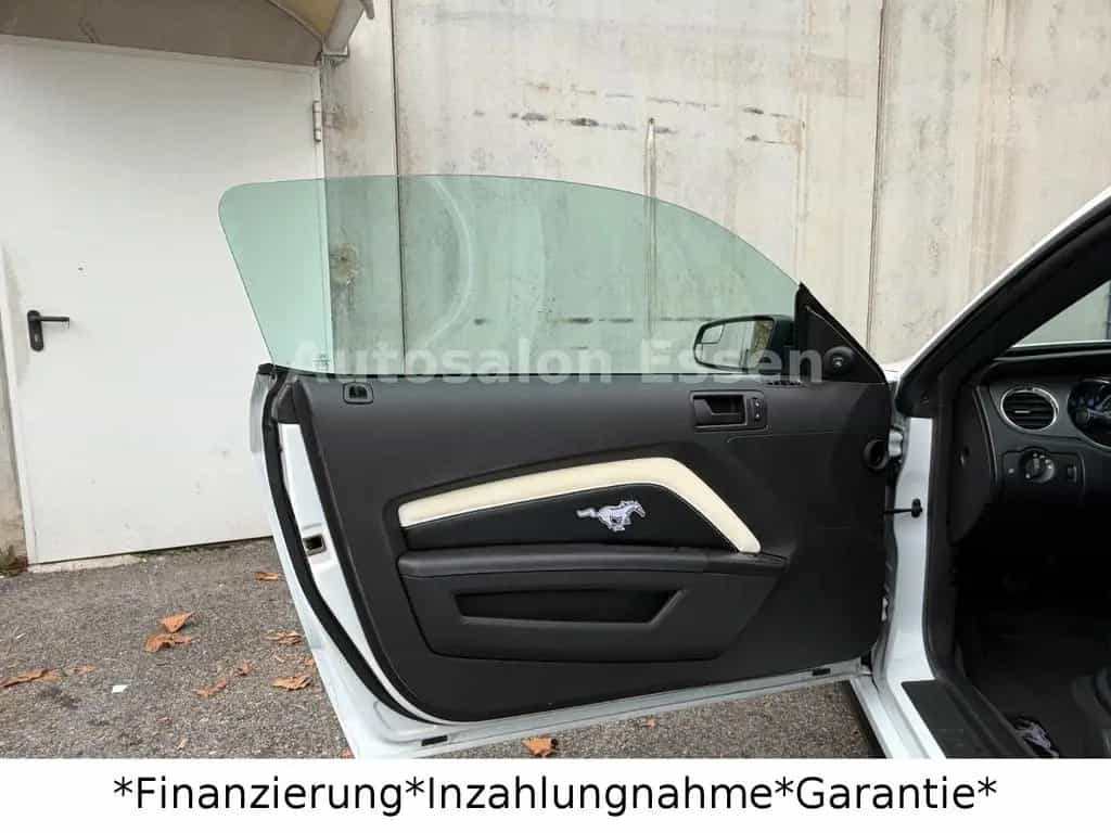 Ford Mustang 5.0 GT V8*Schalter*20 Zoll*Sportauspuff* 08/2014-photo-33