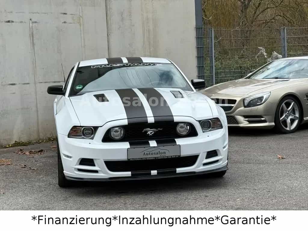 Ford Mustang 5.0 GT V8*Schalter*20 Zoll*Sportauspuff* 08/2014-photo-6