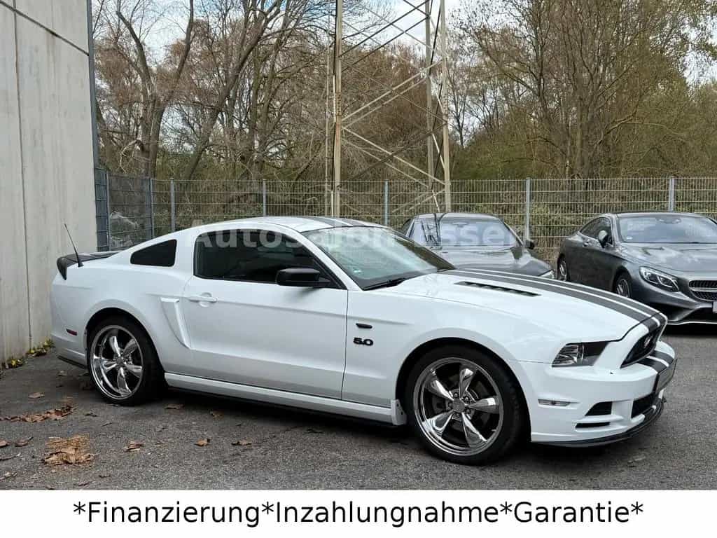 Ford Mustang 5.0 GT V8*Schalter*20 Zoll*Sportauspuff* 08/2014-photo-8