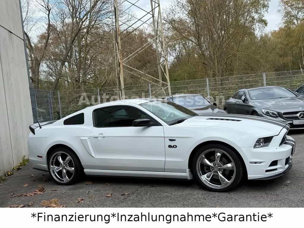 Ford Mustang 5.0 GT V8*Schalter*20 Zoll*Sportauspuff* 08/2014-photo-9