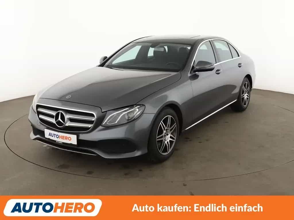 Mercedes-Benz E-Class 250 Avantgarde Aut.*LED*NAVI*TEMPO*CAM*PDC*SHZ 03/2018-photo-0