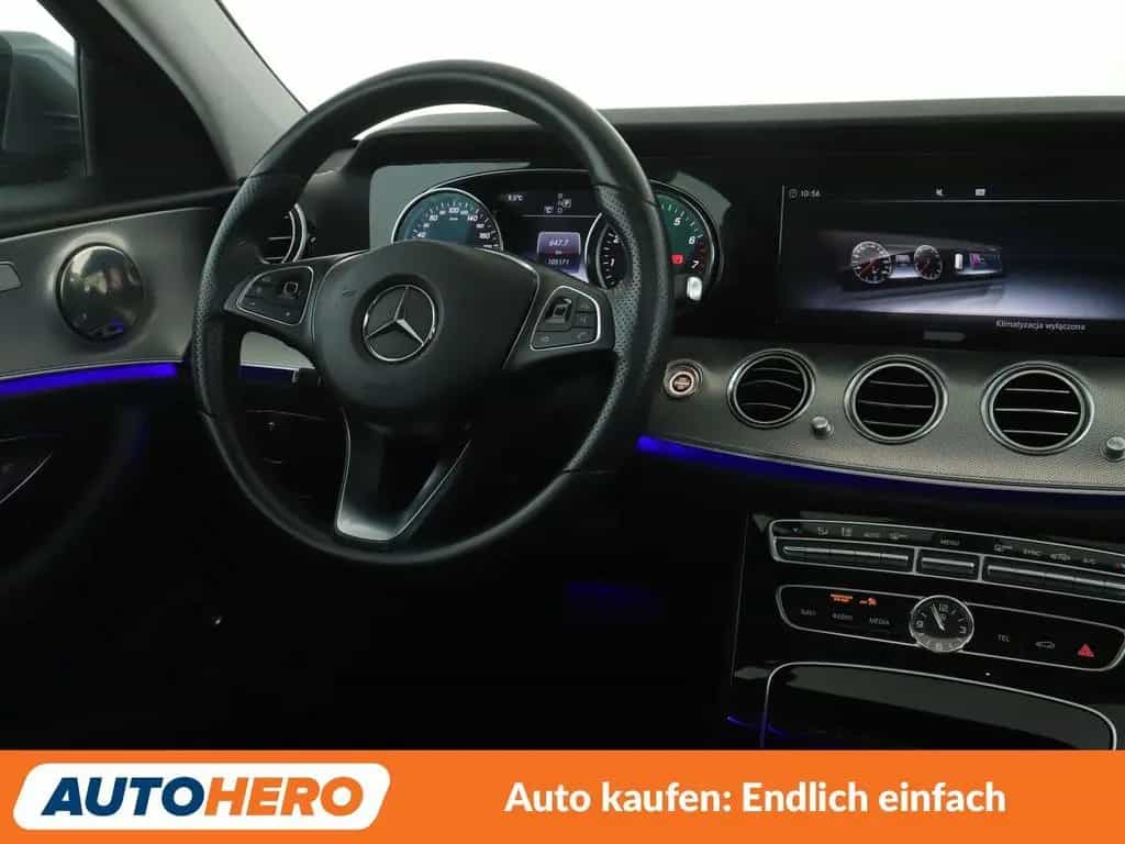 Mercedes-Benz E-Class 250 Avantgarde Aut.*LED*NAVI*TEMPO*CAM*PDC*SHZ 03/2018-photo-12