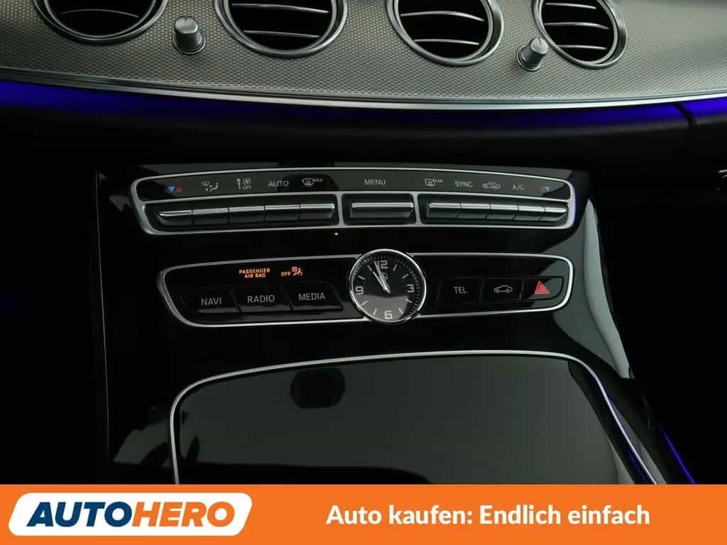 Mercedes-Benz E-Class 250 Avantgarde Aut.*LED*NAVI*TEMPO*CAM*PDC*SHZ 03/2018-photo-22