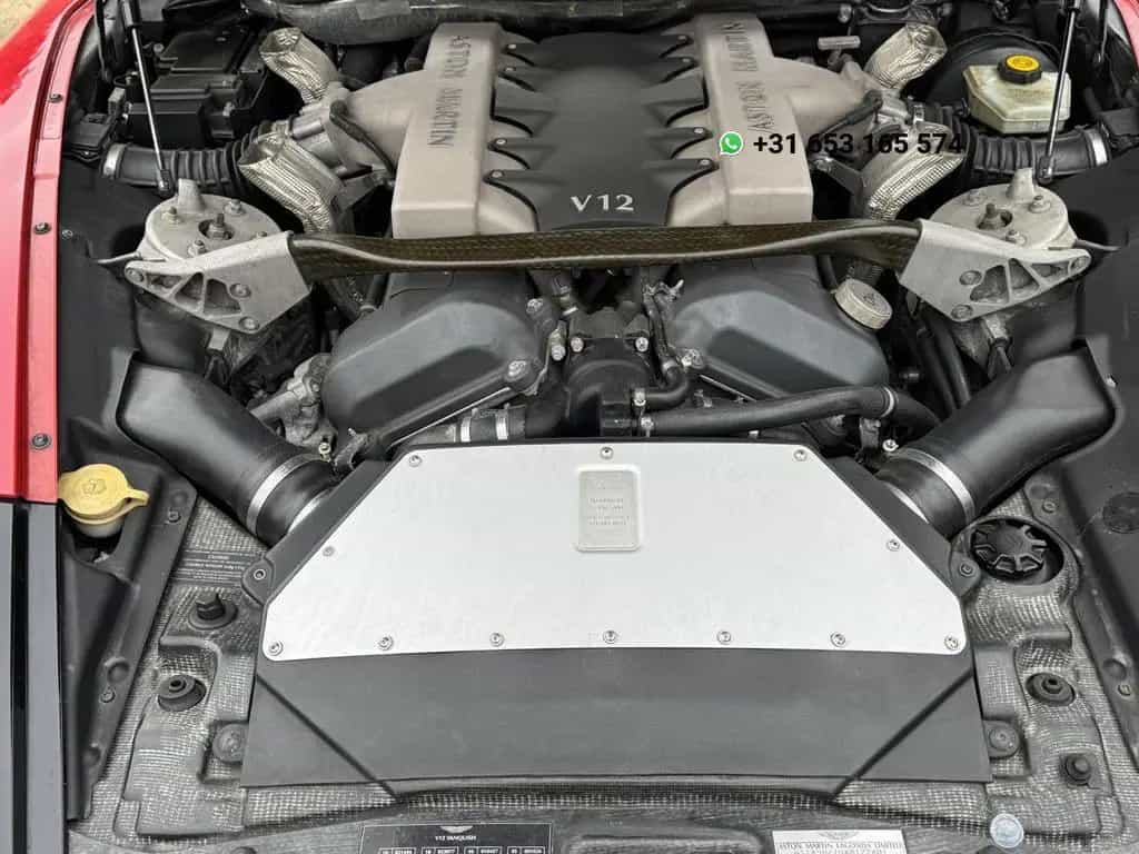 Aston Martin Vanquish V12 5.9 01/2003-photo-9