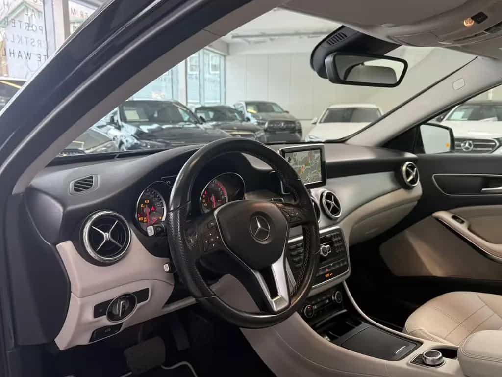 Mercedes-Benz GLA-Class 250 4M Urban COMAND+PANO+KAMERA+TOTW+SPURPKT 06/2014-photo-12