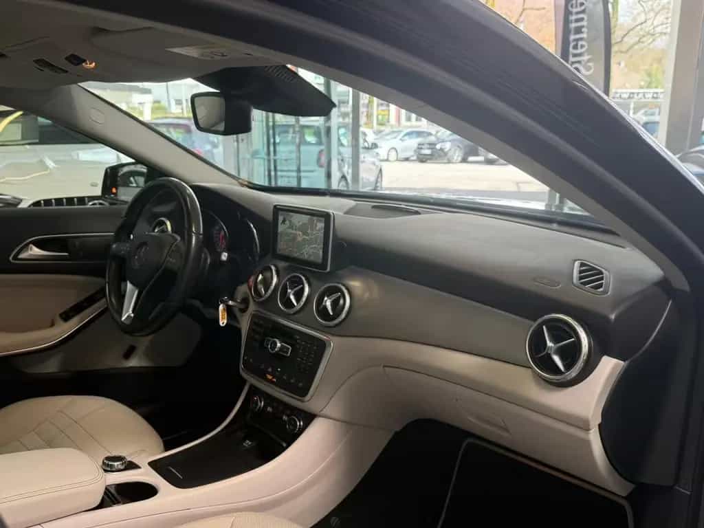 Mercedes-Benz GLA-Class 250 4M Urban COMAND+PANO+KAMERA+TOTW+SPURPKT 06/2014-photo-15