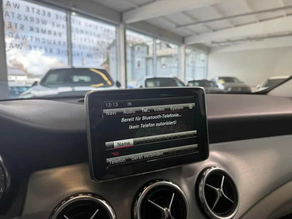 Mercedes-Benz GLA-Class 250 4M Urban COMAND+PANO+KAMERA+TOTW+SPURPKT 06/2014-photo-21