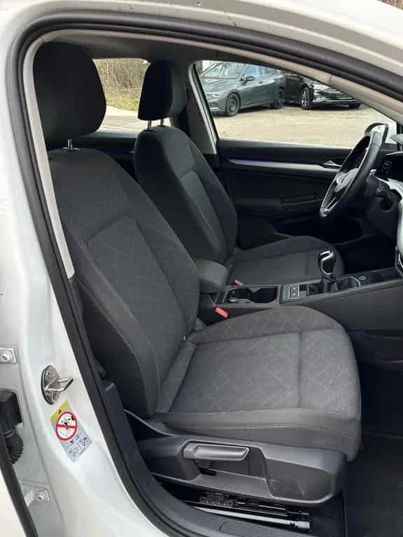 Volkswagen Golf VIII Lim. 1.5 TSI Matrix Pano Cam App Top 01/2021-photo-19