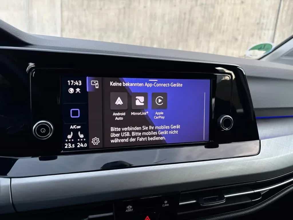 Volkswagen Golf VIII Lim. 1.5 TSI Matrix Pano Cam App Top 01/2021-photo-6