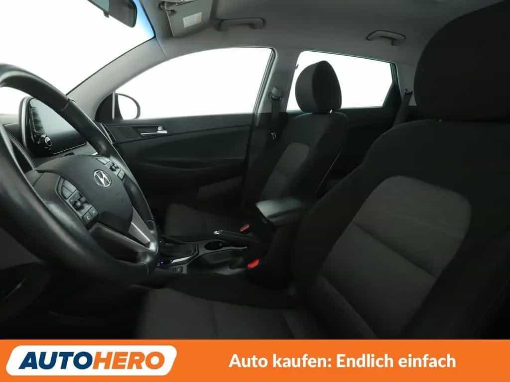Hyundai TUCSON 1.6 TGDI Style 2WD *NAVI*TEMPO*PDC*SHZ* 11/2019-photo-9