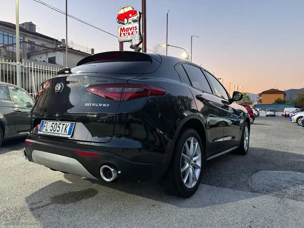 Alfa Romeo Stelvio ROMEO Stelvio 2.2 T.diesel 210 CV AT8 Q4 Ex 09/2017-photo-10