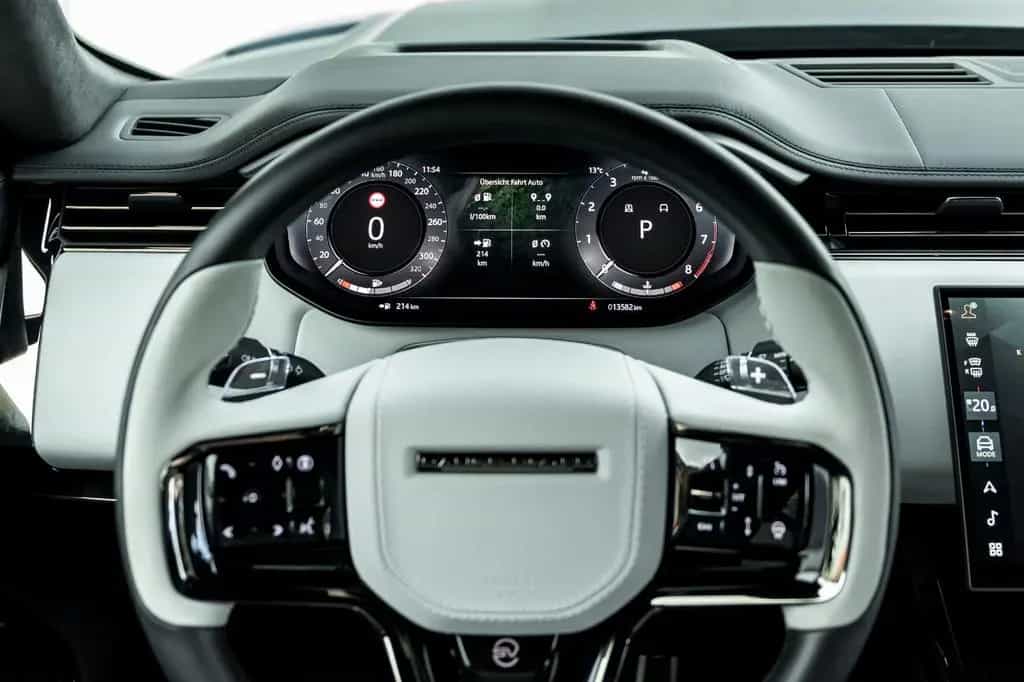 Land Rover Manhart SV 800 04/2025-photo-24