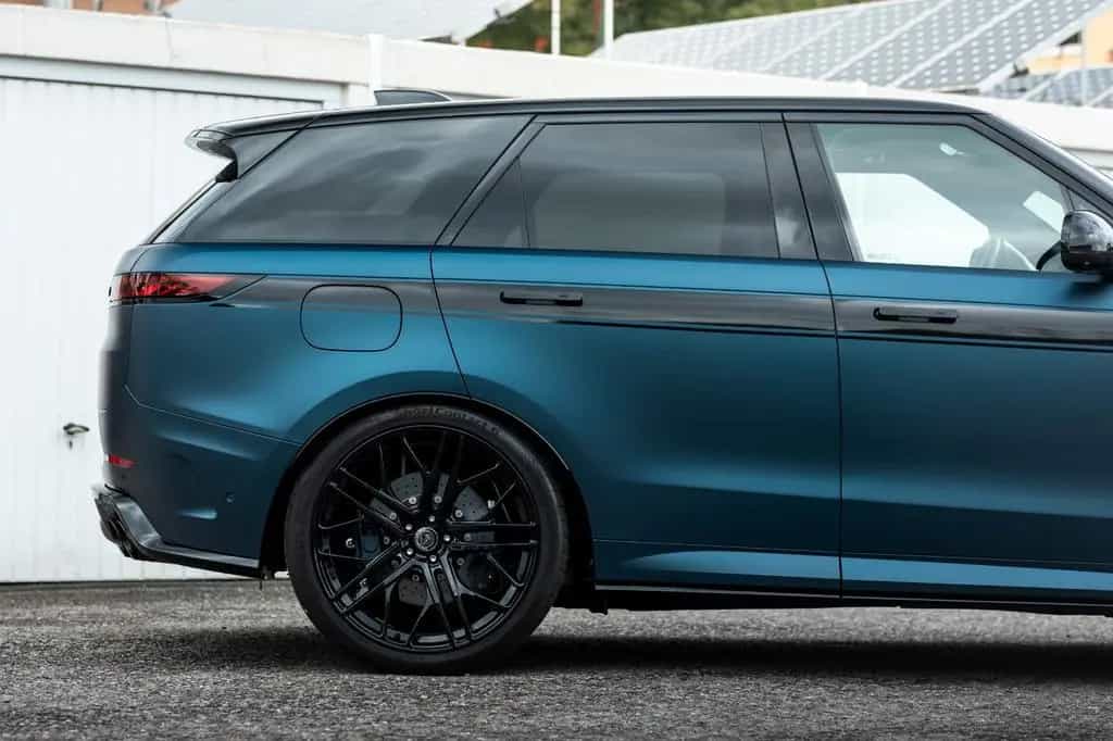 Land Rover Manhart SV 800 04/2025-photo-5