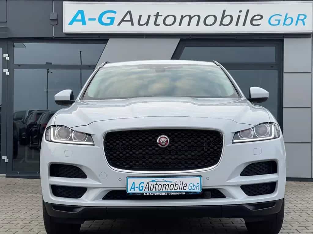 Jaguar F-Pace Portfolio AWD-Soundsystem-Rückfahrkamera 07/2020-photo-1
