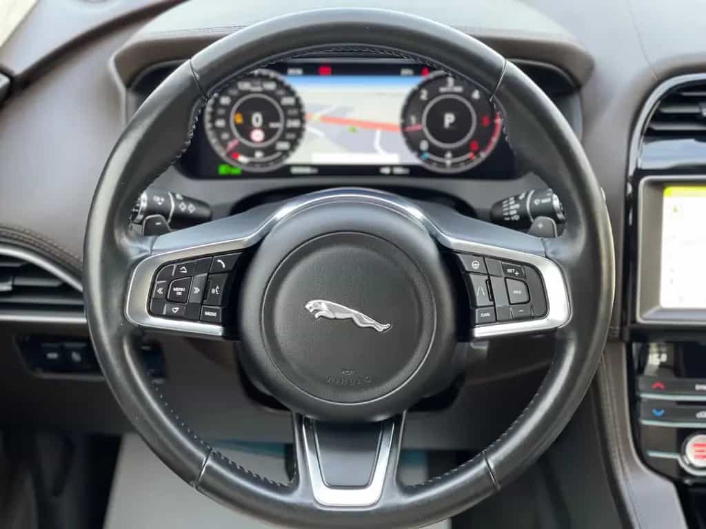 Jaguar F-Pace Portfolio AWD-Soundsystem-Rückfahrkamera 07/2020-photo-10