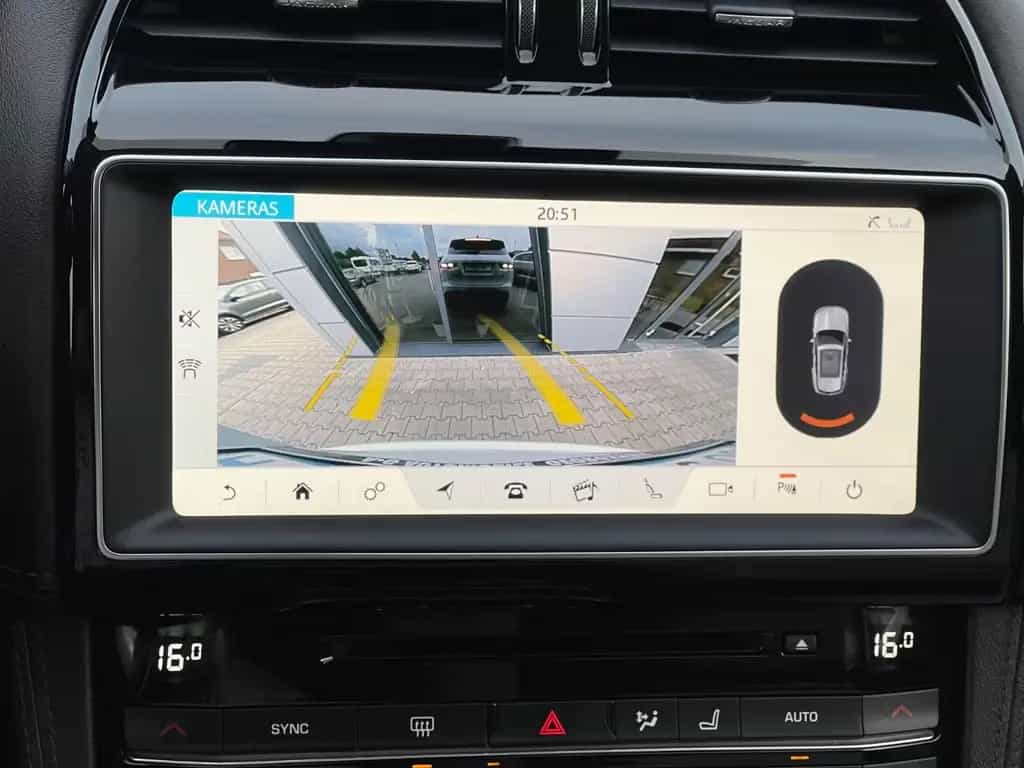 Jaguar F-Pace Portfolio AWD-Soundsystem-Rückfahrkamera 07/2020-photo-13