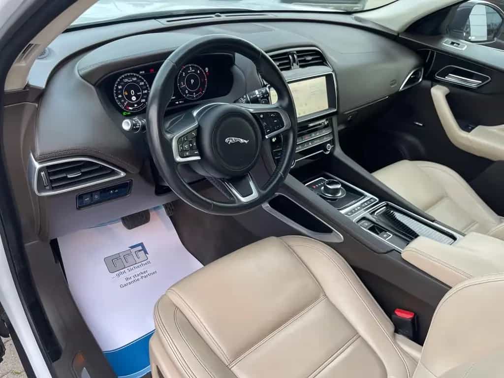Jaguar F-Pace Portfolio AWD-Soundsystem-Rückfahrkamera 07/2020-photo-18