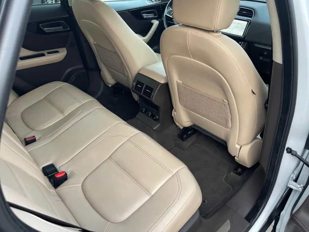 Jaguar F-Pace Portfolio AWD-Soundsystem-Rückfahrkamera 07/2020-photo-22