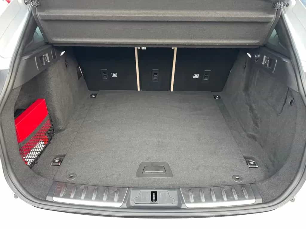 Jaguar F-Pace Portfolio AWD-Soundsystem-Rückfahrkamera 07/2020-photo-27