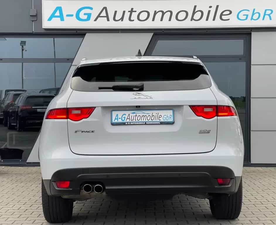 Jaguar F-Pace Portfolio AWD-Soundsystem-Rückfahrkamera 07/2020-photo-5