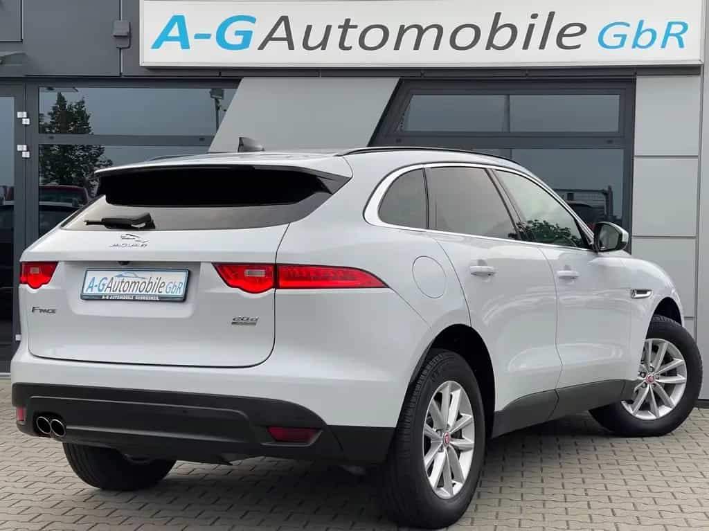 Jaguar F-Pace Portfolio AWD-Soundsystem-Rückfahrkamera 07/2020-photo-7