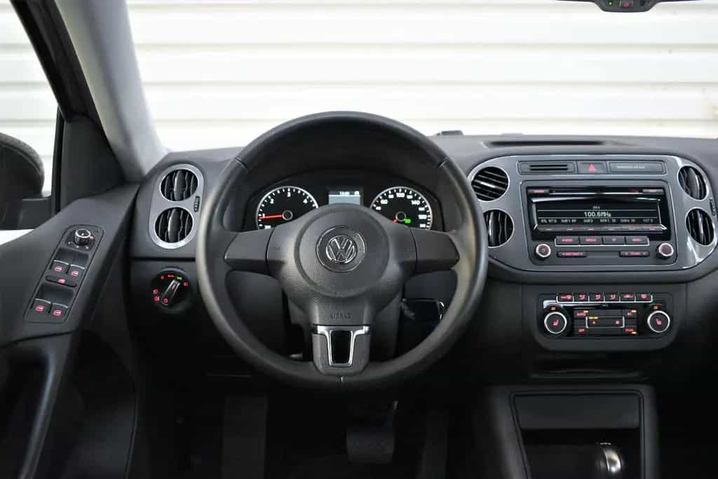 Volkswagen Tiguan Sport&Style 4M+Automatik+SHZ+Tempomat 02/2012-photo-17