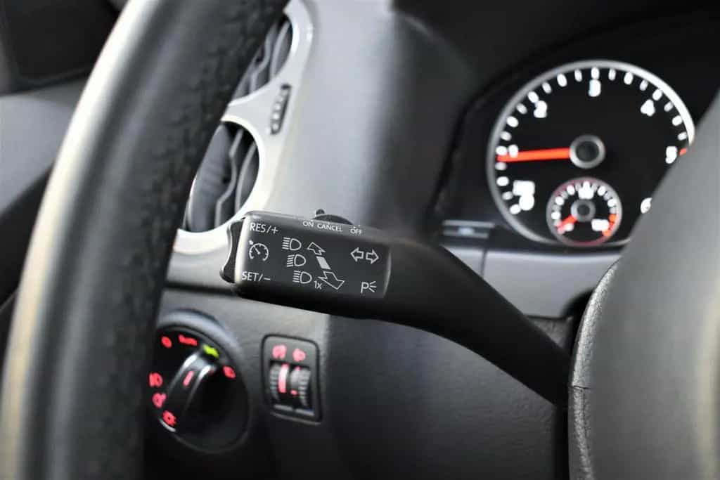 Volkswagen Tiguan Sport&Style 4M+Automatik+SHZ+Tempomat 02/2012-photo-23
