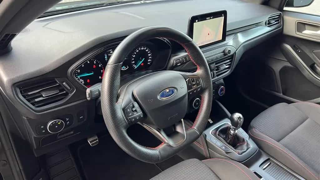 Ford Focus Turnier ST-Line * Kamera * APP * LED * DAB 02/2019-photo-12