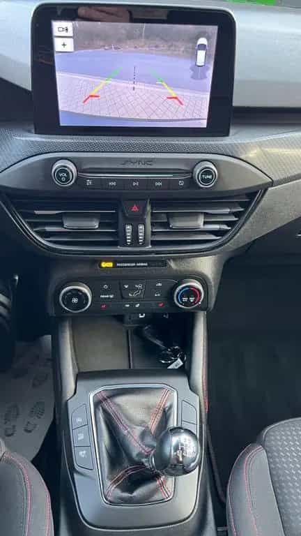 Ford Focus Turnier ST-Line * Kamera * APP * LED * DAB 02/2019-photo-18