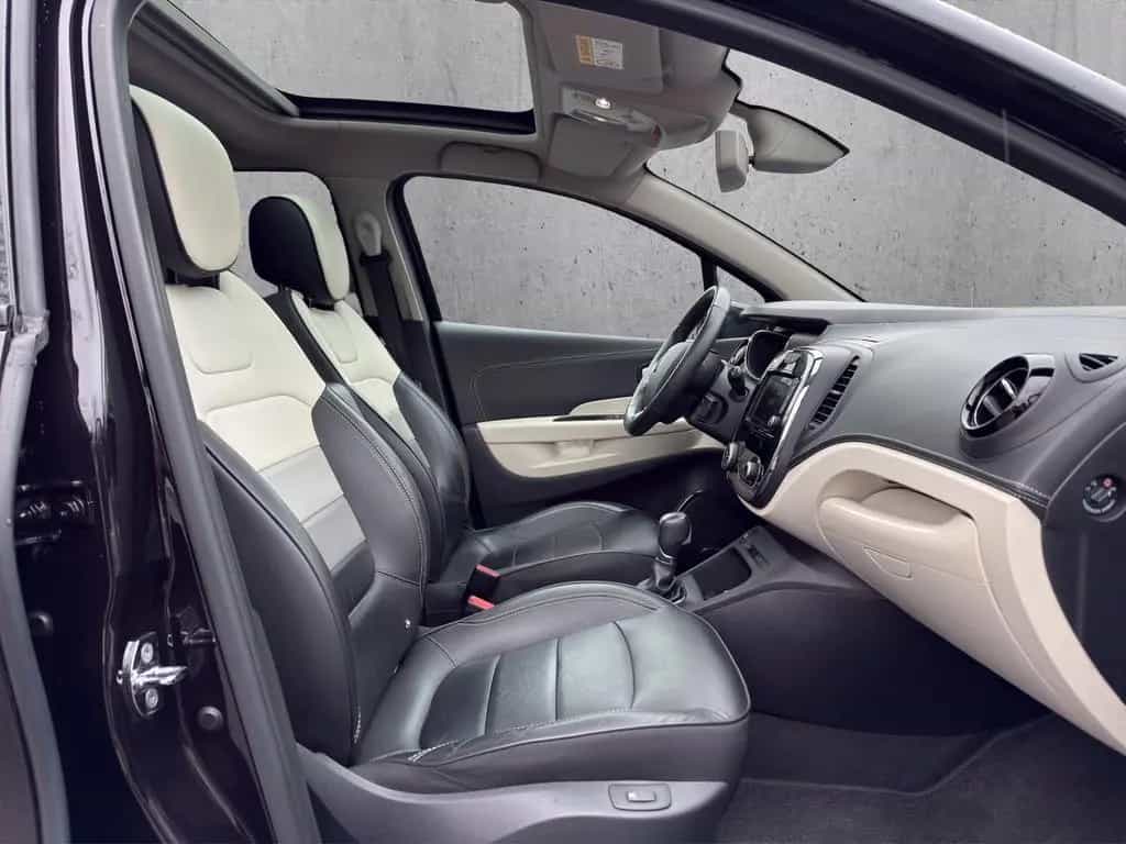Renault Captur 03/2018-photo-14