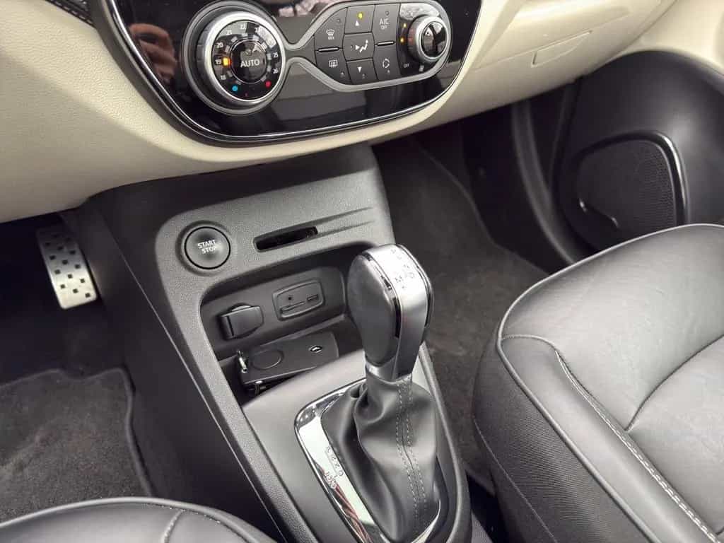 Renault Captur 03/2018-photo-19