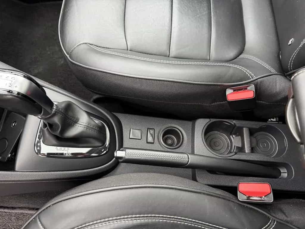 Renault Captur 03/2018-photo-20