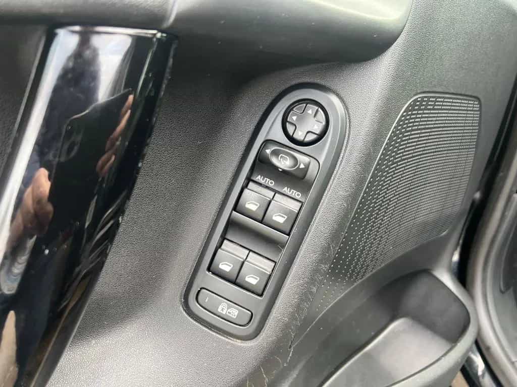 Citroën C3 Exclusive/Tüv-Neu-6-27/Klimaautomatik/1Hand/ 02/2014-photo-18