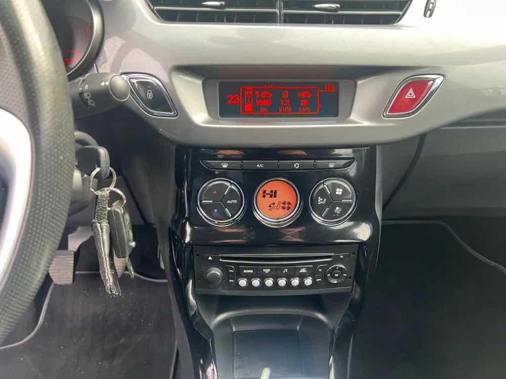 Citroën C3 Exclusive/Tüv-Neu-6-27/Klimaautomatik/1Hand/ 02/2014-photo-19
