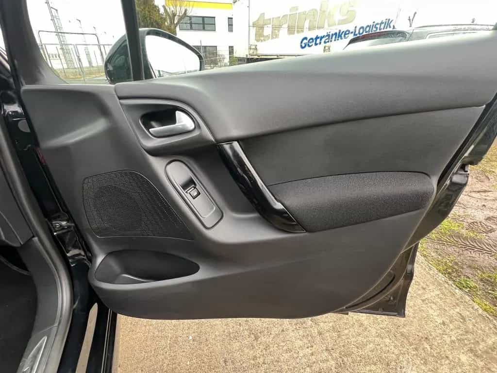 Citroën C3 Exclusive/Tüv-Neu-6-27/Klimaautomatik/1Hand/ 02/2014-photo-27