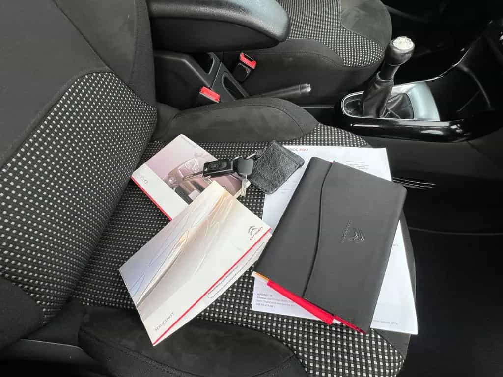 Citroën C3 Exclusive/Tüv-Neu-6-27/Klimaautomatik/1Hand/ 02/2014-photo-29